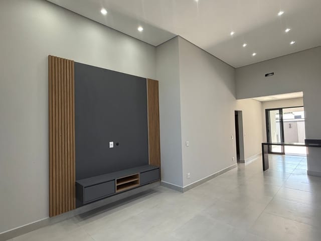 Casa com 236m² 3 quartos e 2 banheiros, à venda, no bairro Jardim Mantova em Indaiatuba