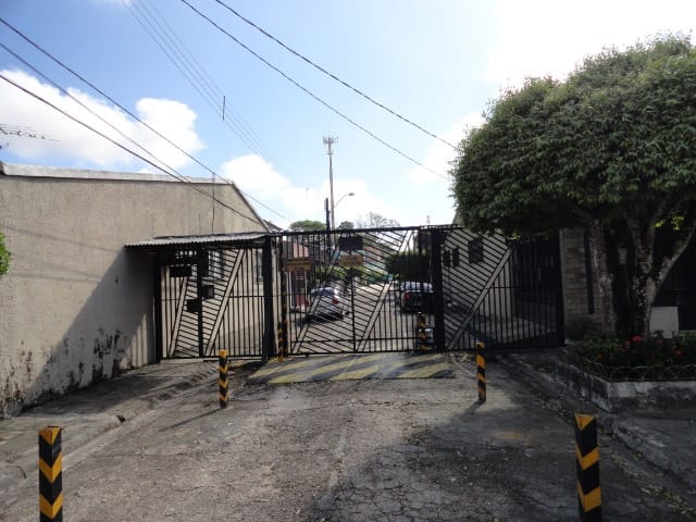 Casa 2 quartos e 1 banheiro, para alugar, no bairro SOUZA em Belém