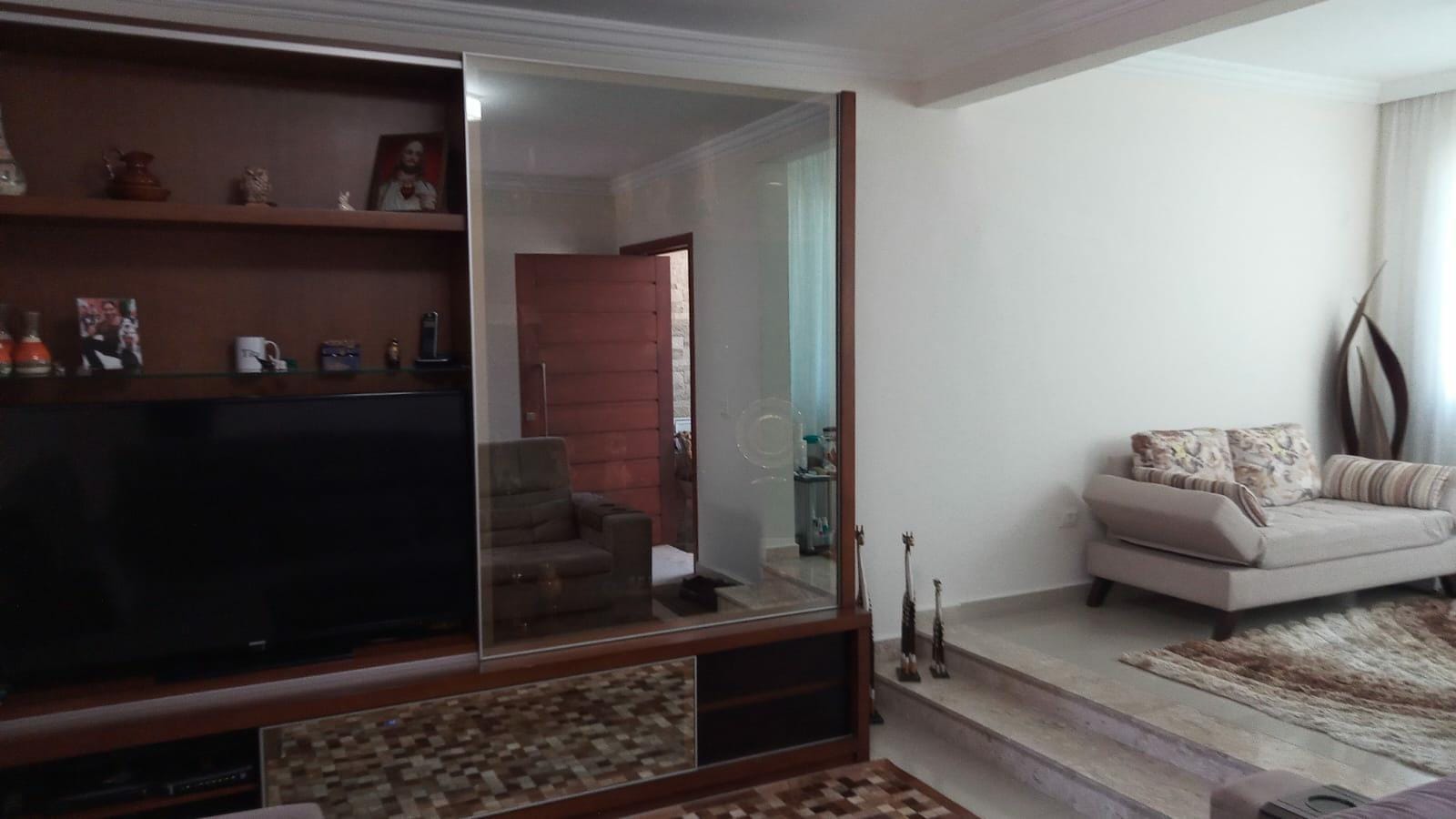Casa à venda 3 Quartos, 1 Suite, 10 Vagas, 259M², Santa Maria, Santo André - SP