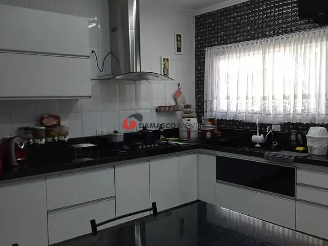 Casa com 259m² 3 quartos e 5 banheiros, à venda, no bairro Santa Maria em Santo André