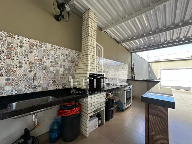 Casa com 258m² 3 quartos e 2 banheiros, à venda, no bairro Terras de Santa Bárbara em Santa Bárbara D'Oeste