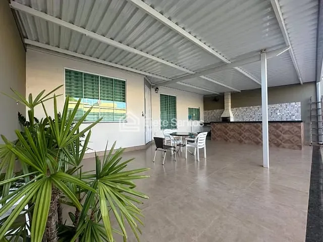 Casa com 258m² 3 quartos e 2 banheiros, à venda, no bairro Terras de Santa Bárbara em Santa Bárbara D'Oeste