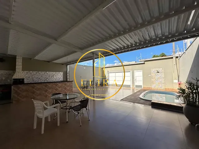 Casa com 258m² 3 quartos e 2 banheiros, à venda, no bairro Terras de Santa Bárbara em Santa Bárbara D'Oeste