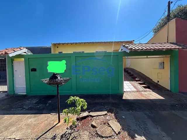 Casa com 250m² 3 quartos e 2 banheiros, à venda, no bairro Jardim São Francisco de Assis em Londrina
