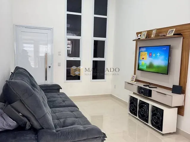 Casa 2 quartos e 1 banheiro, à venda, no bairro Jardim Vale Verde em Jundiaí