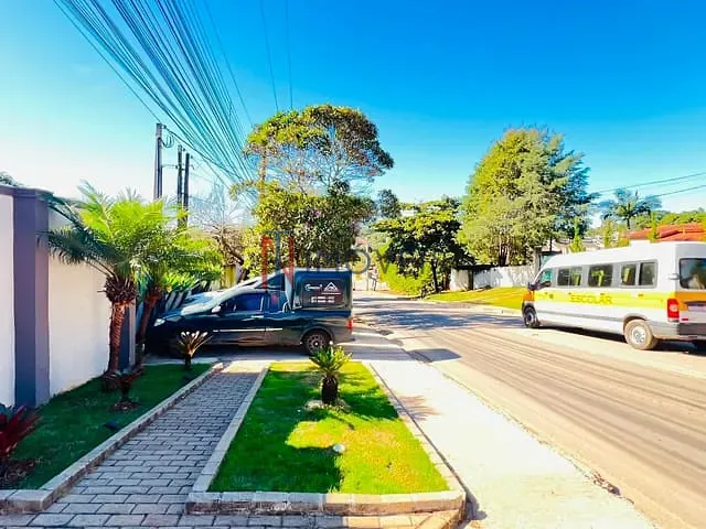 Casa 2 quartos e 3 banheiros, para alugar, no bairro Jardim Estância Brasil em Atibaia