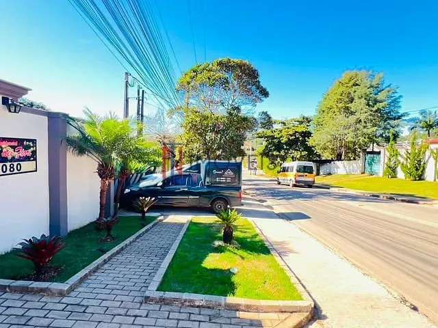 Casa 2 quartos e 3 banheiros, para alugar, no bairro Jardim Estância Brasil em Atibaia