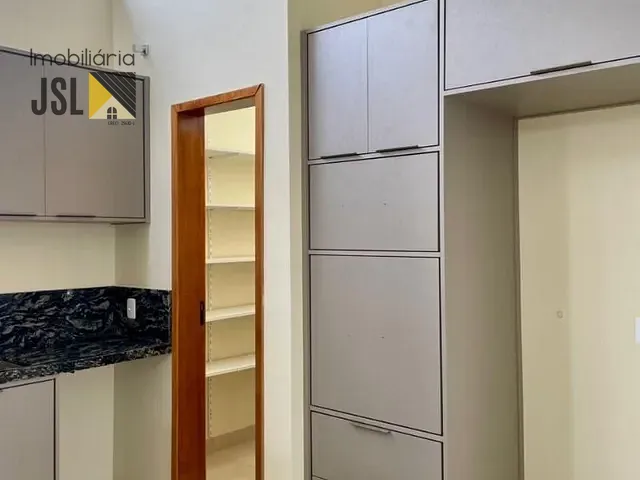Casa com 455m² 4 quartos e 4 banheiros, à venda, no bairro Condomínio Terras do Vale em Caçapava