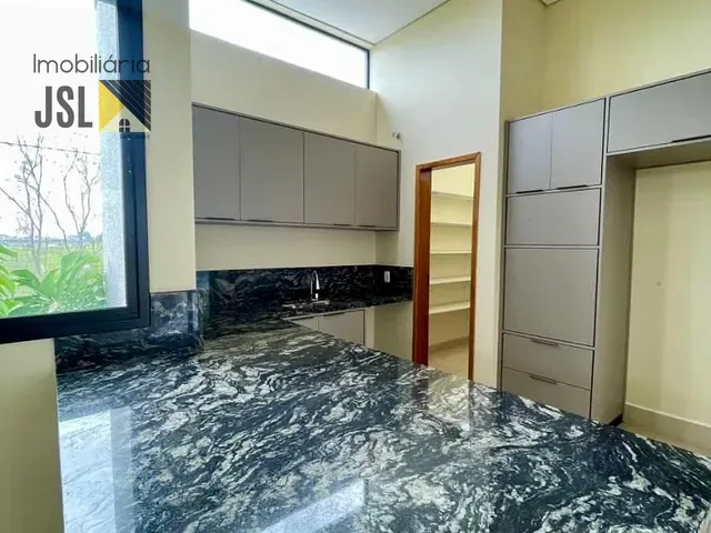 Casa com 455m² 4 quartos e 4 banheiros, à venda, no bairro Condomínio Terras do Vale em Caçapava