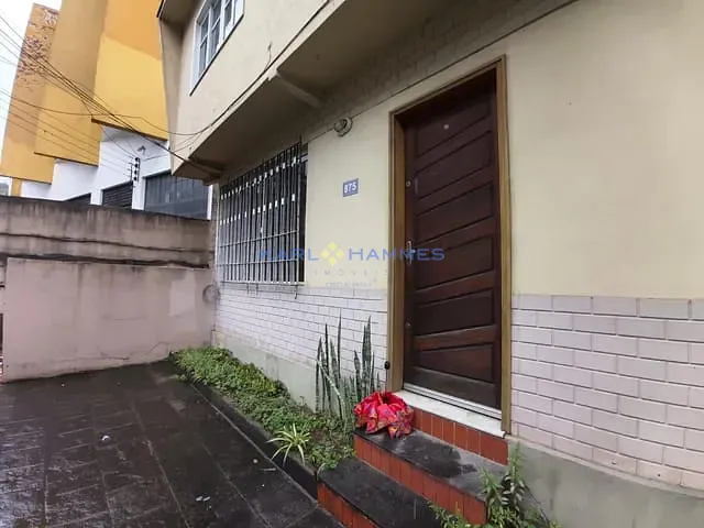 Casa 2 quartos e 2 banheiros, à venda, no bairro Quissama em Petrópolis