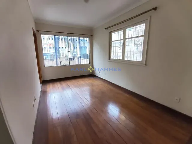 Casa 2 quartos e 2 banheiros, à venda, no bairro Quissama em Petrópolis