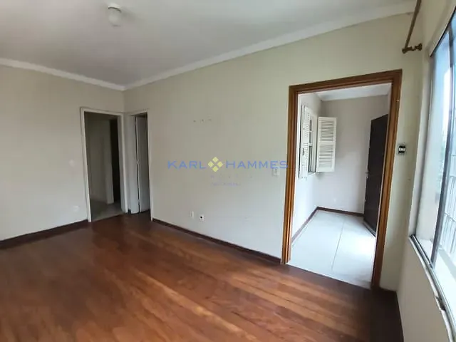 Casa 2 quartos e 2 banheiros, à venda, no bairro Quissama em Petrópolis