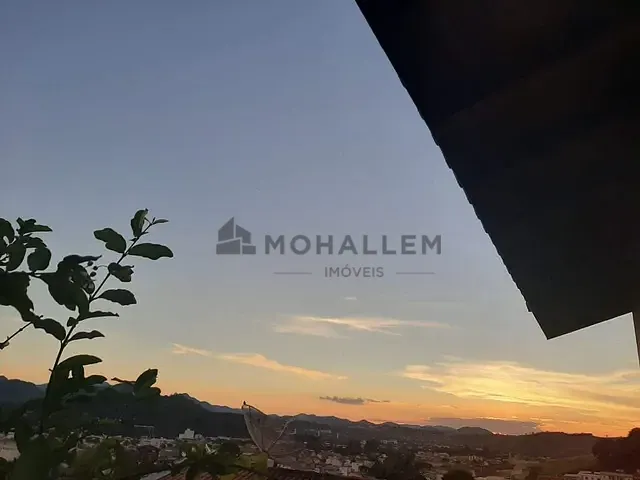 Casa com 470m² 4 quartos e 3 banheiros, à venda, no bairro Morro Chic em Itajubá