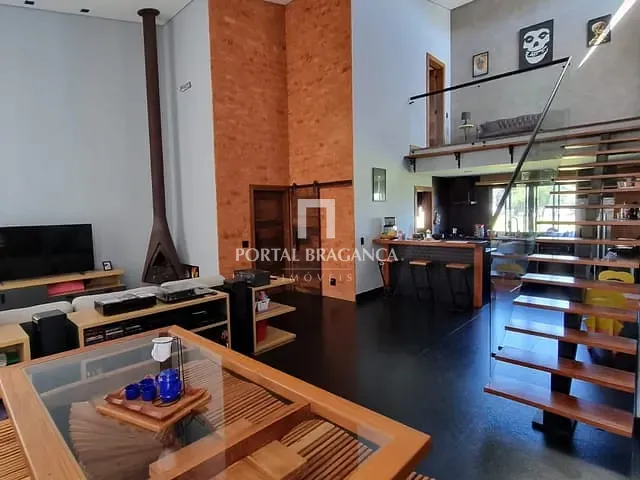 Casa com 455m² 3 quartos e 5 banheiros, à venda, no bairro Condomínio Residencial Campos do Conde em Bragança Paulista