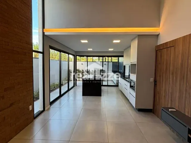 Casa com 200m² 3 quartos e 2 banheiros, à venda, no bairro Morro Vermelho em Mogi Mirim