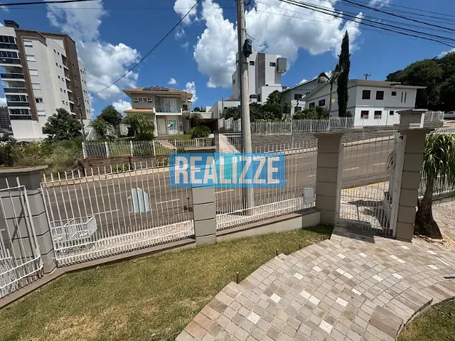 Casa com 513m² 4 quartos e 3 banheiros, à venda, no bairro lot. Girardi em Marau