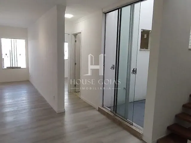 Casa 3 quartos e 3 banheiros, à venda, no bairro São Carlos em Anápolis