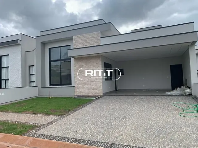 Casa com 300m² 3 quartos e 2 banheiros, à venda, no bairro Parque Brasil 500 em Paulínia