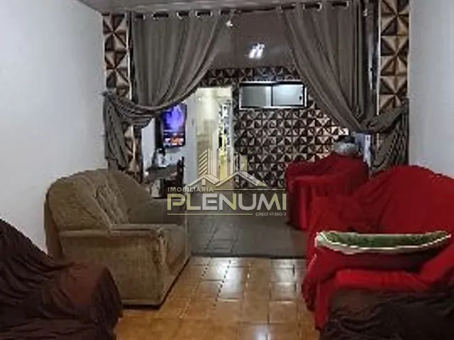 Casa com 305m² 4 quartos e 4 banheiros, à venda, no bairro Santana em Rio Claro
