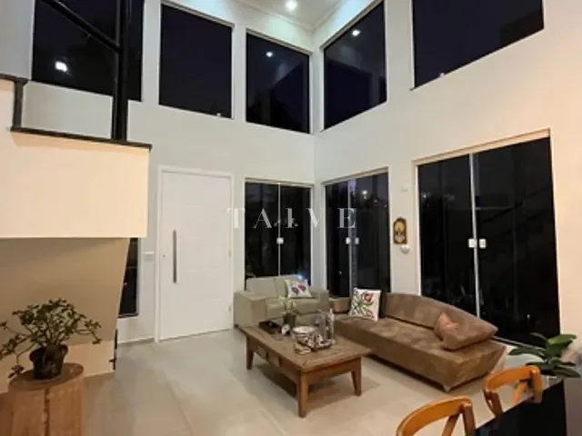 Casa com 505m² 3 quartos e 4 banheiros, à venda, no bairro Recanto do Salto em Londrina
