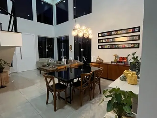 Casa com 505m² 3 quartos e 4 banheiros, à venda, no bairro Recanto do Salto em Londrina