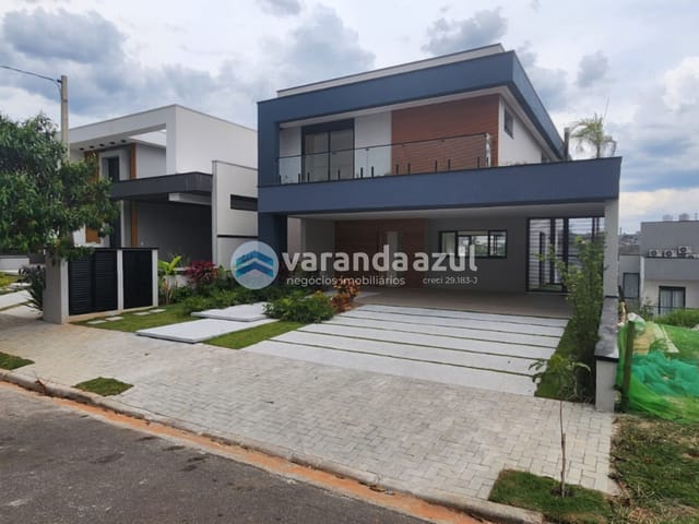 Casa 3 quartos e 5 banheiros, à venda, no bairro Cézar de Souza em Mogi das Cruzes