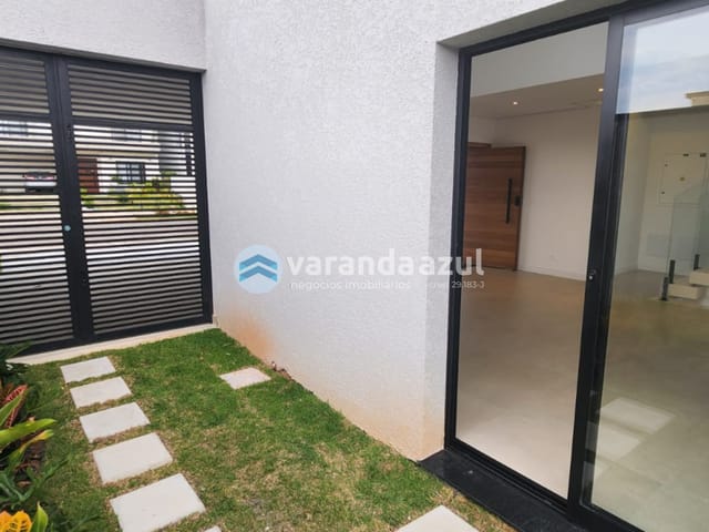Casa 3 quartos e 5 banheiros, à venda, no bairro Cézar de Souza em Mogi das Cruzes