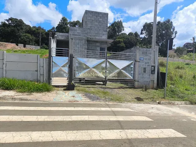 Casa com 175m² 1 quarto e 2 banheiros, à venda, no bairro Loteamento Vale das Flores em Atibaia