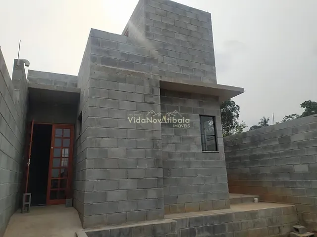 Casa com 175m² 1 quarto e 2 banheiros, à venda, no bairro Loteamento Vale das Flores em Atibaia