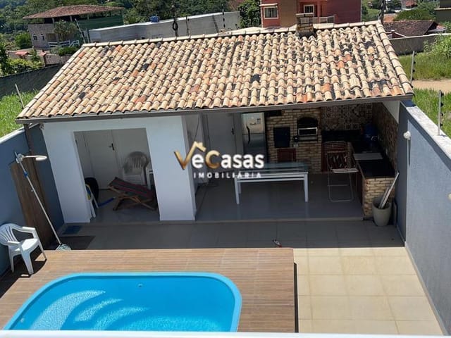 Casa com 400m² 3 quartos e 4 banheiros, à venda, no bairro Mar do Norte em Rio das Ostras