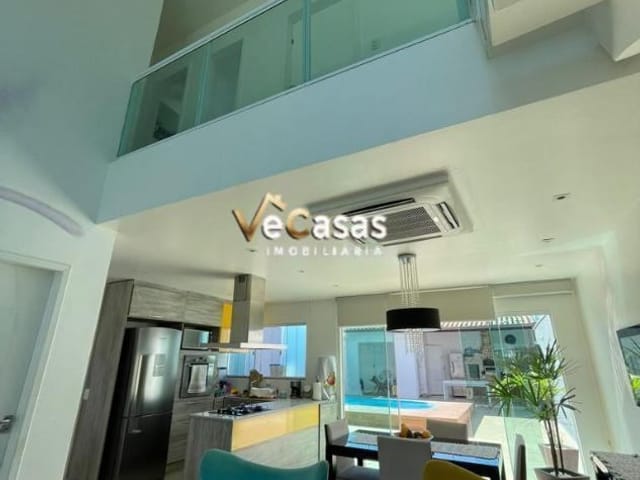 Casa com 400m² 3 quartos e 4 banheiros, à venda, no bairro Mar do Norte em Rio das Ostras