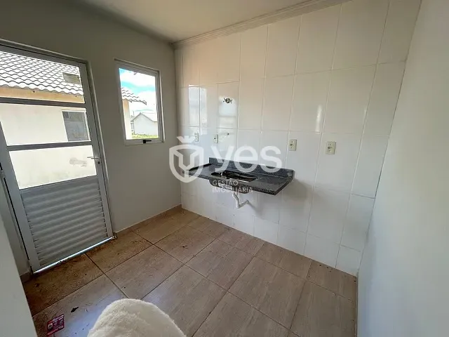 Casa com 240m² 2 quartos e 1 banheiro, à venda, no bairro Jardim Esplêndido em Araxá