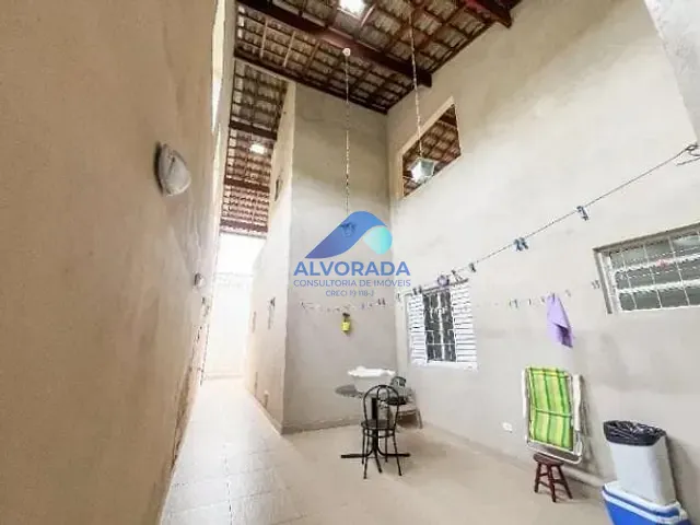 Casa 2 quartos e 3 banheiros, à venda, no bairro Jardim Torrão de Ouro em São José dos Campos