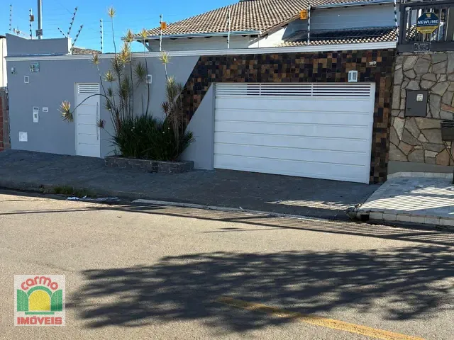 Casa com 420m² 5 quartos e 4 banheiros, à venda, no bairro Jardim América em Anápolis