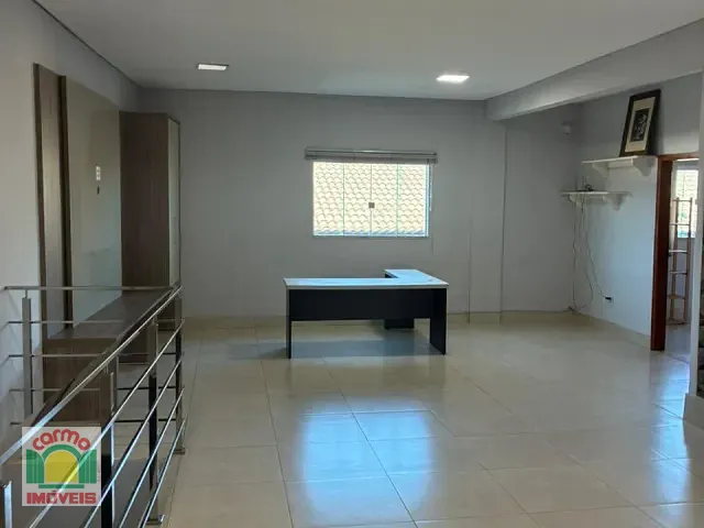 Casa com 420m² 5 quartos e 4 banheiros, à venda, no bairro Jardim América em Anápolis