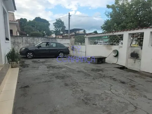 Casa com 360m² 3 quartos e 1 banheiro, à venda, no bairro Campo Grande em Rio de Janeiro