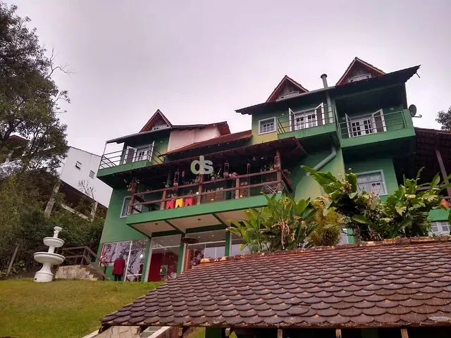 Casa com 1200m² 4 quartos e 6 banheiros, à venda, no bairro Barreiro em Mairiporã