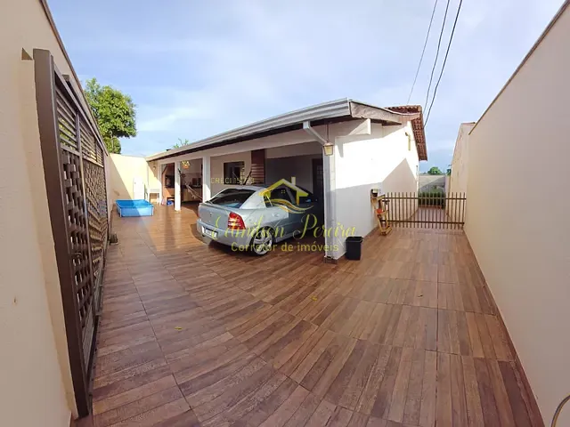 Casa com 310m² 3 quartos e 2 banheiros, à venda, no bairro Leonor em Londrina