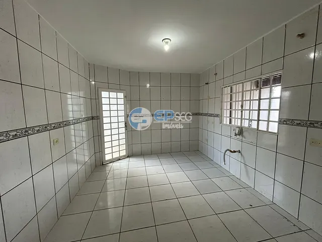Casa com 250m² 3 quartos e 3 banheiros, à venda, no bairro Jardim Vale do Cedro em Londrina