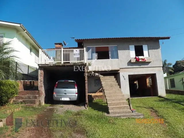 Casa com 470m² 4 quartos e 2 banheiros, à venda, no bairro Medianeira em Arroio do Meio