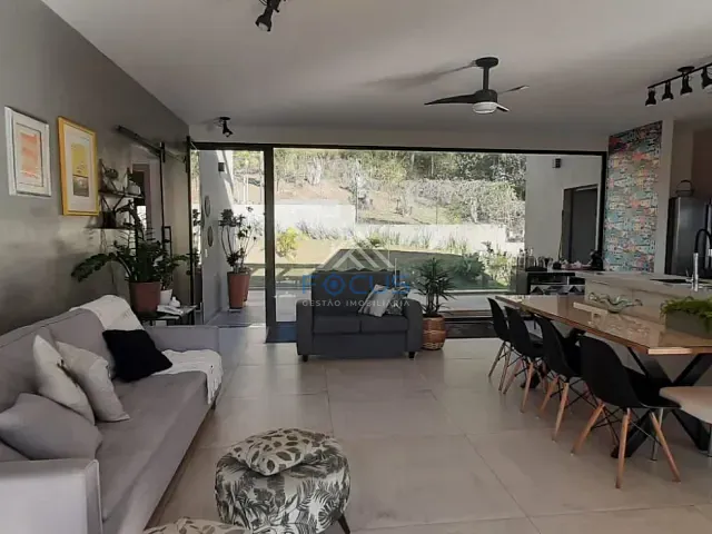 Casa com 1000m² 4 quartos e 4 banheiros, à venda, no bairro Morro Alto em Itupeva