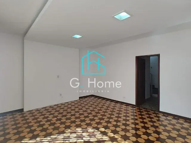 Casa com 300m² 4 quartos e 2 banheiros, para alugar, no bairro Jardim Londrilar em Londrina