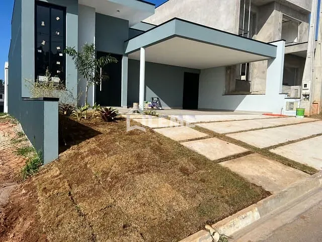 Casa com 250m² 3 quartos e 2 banheiros, à venda, no bairro Jacaré em Cabreúva
