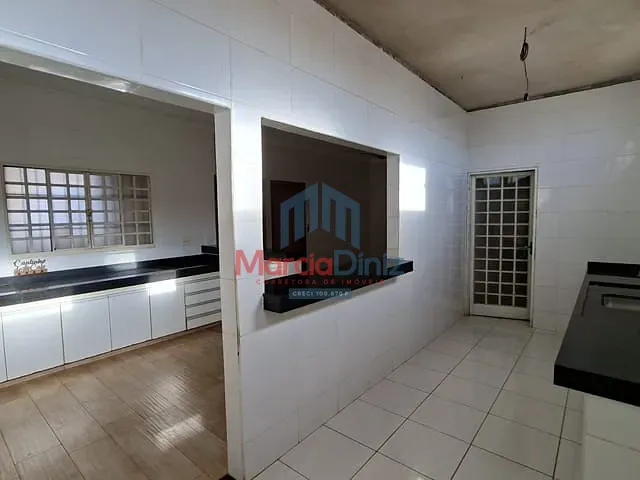 Casa com 200m² 2 quartos e 1 banheiro, à venda, no bairro Doutor Joaquim De Paula Ribeiro em Ituverava