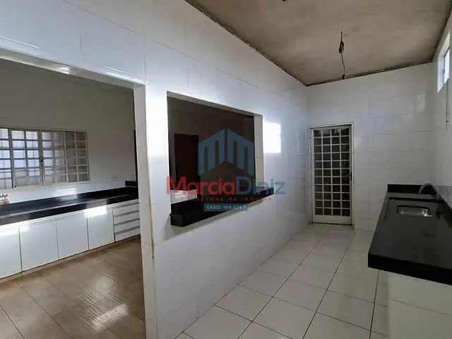 Casa com 200m² 2 quartos e 1 banheiro, à venda, no bairro Doutor Joaquim De Paula Ribeiro em Ituverava