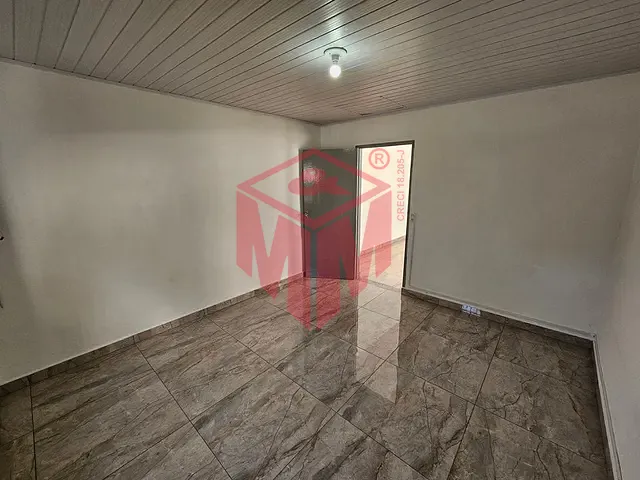 Casa 1 quarto e 1 banheiro, para alugar, no bairro Vila Príncipe de Gales em Santo André