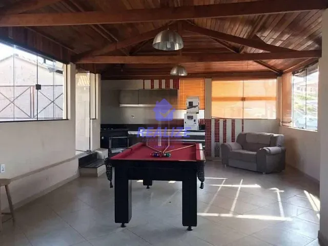 Casa com 350m² 3 quartos e 3 banheiros, à venda, no bairro Chácara Floresta em Botucatu
