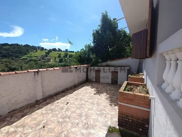 Casa com 178m² 3 quartos e 2 banheiros, à venda, no bairro Centro em Brasópolis