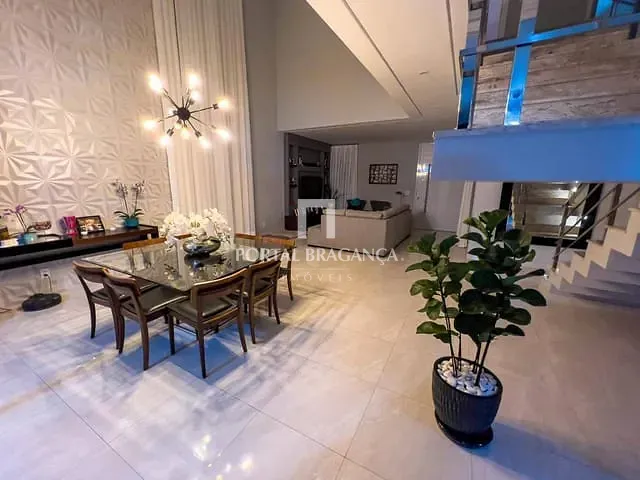 Casa com 450m² 4 quartos e 6 banheiros, à venda, no bairro Condomínio Residencial Campos do Conde em Bragança Paulista