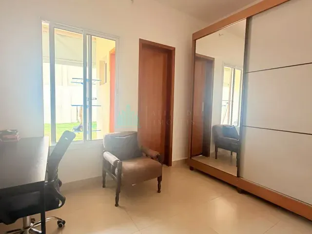 Casa 2 quartos e 1 banheiro, à venda, no bairro Vila União em Catalão